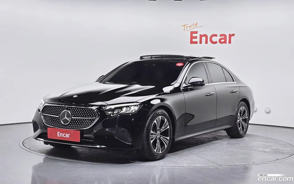 Mercedes-Benz E-Class E200 2024 — фото 1, купить с доставкой в Москву