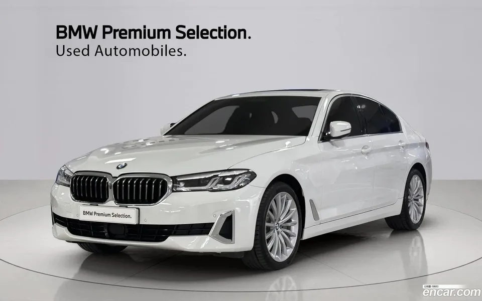BMW 5 Series 530i xDrive 2023 — фото 1, купить с доставкой в Москву