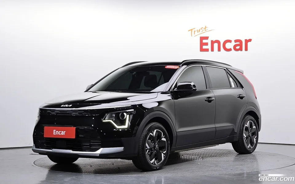 Kia Niro EV 2023 — фото 1, купить с доставкой в Москву