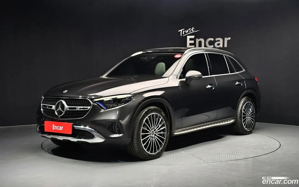 Mercedes-Benz GLC-Class GLC300 4MATIC 2024 — фото 1, купить с доставкой в Москву
