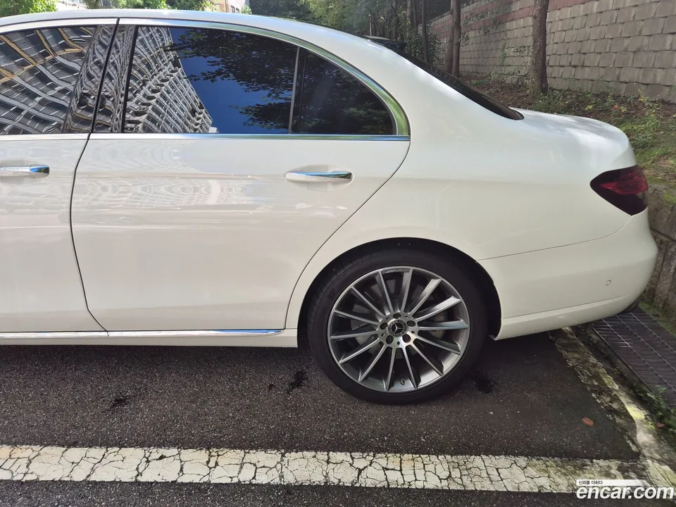 Mercedes-Benz E-Class E450 4MATIC 2023 — миниатюра 2