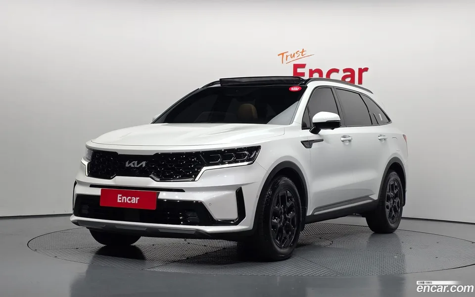 Kia Sorento 2.5T 2WD 2023 — фото 1, купить с доставкой в Москву