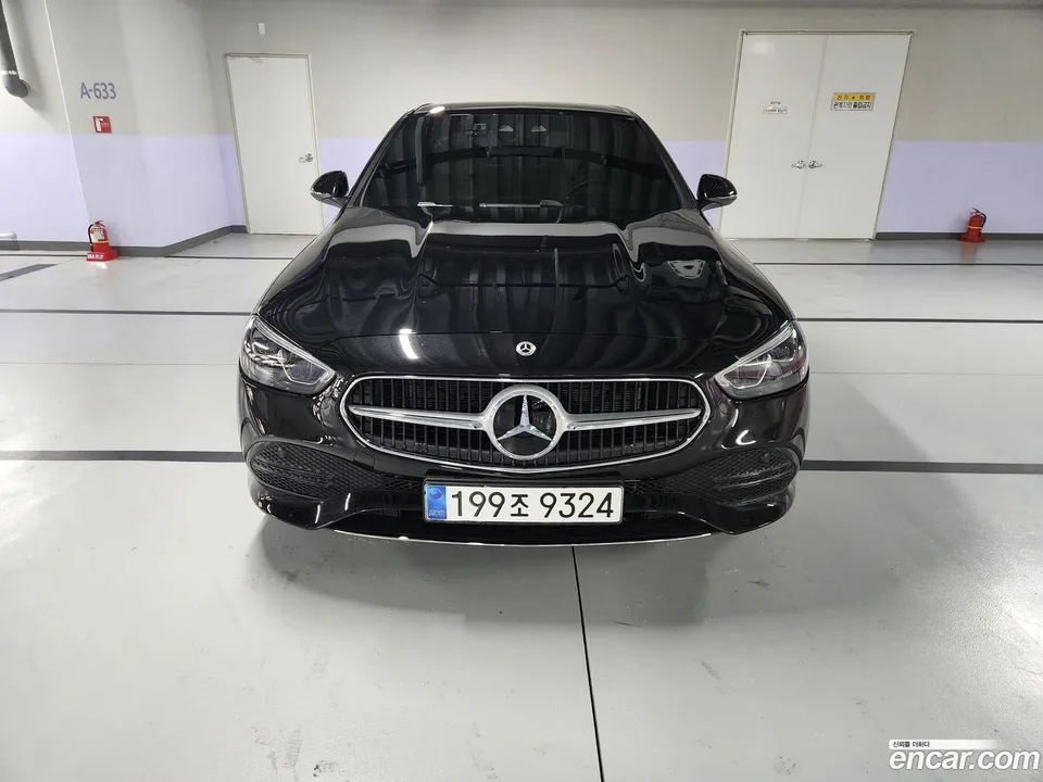 Mercedes-Benz C-Class C200 2025 — фото 1, купить с доставкой в Москву