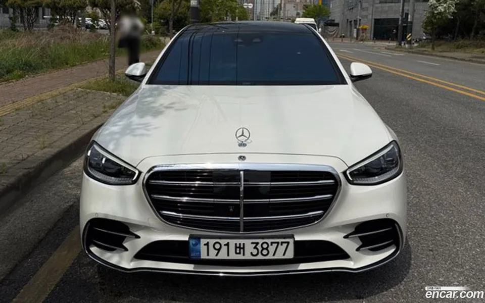 Mercedes-Benz S-Class S500L 4MATIC 2023 — photo 1, buy with delivery to Moscow