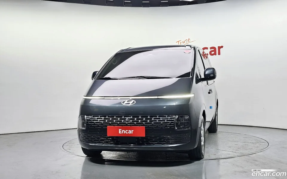 Hyundai Staria 5 2024 — миниатюра 3
