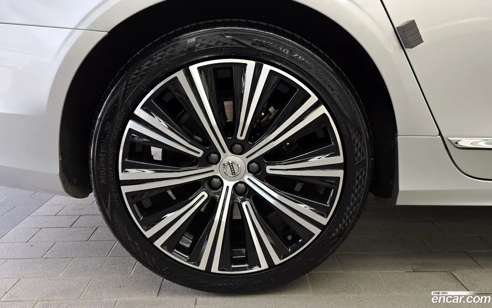 Volvo S90 B5 2022 — миниатюра 2