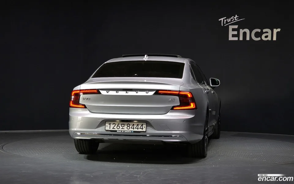 Volvo S90 B5 2022 — миниатюра 4