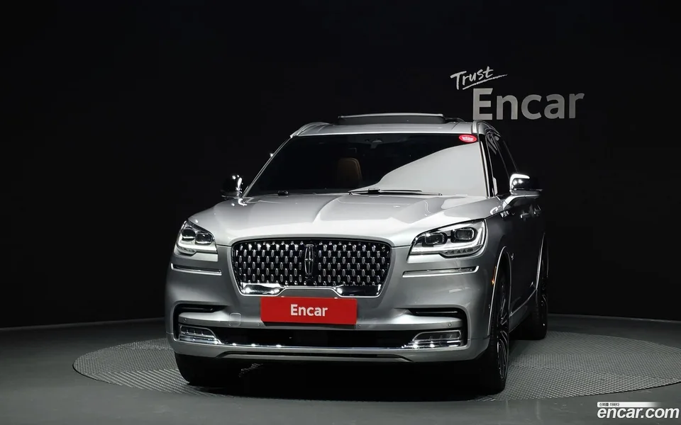 Lincoln Aviator 3.0 AWD 2022 — миниатюра 3