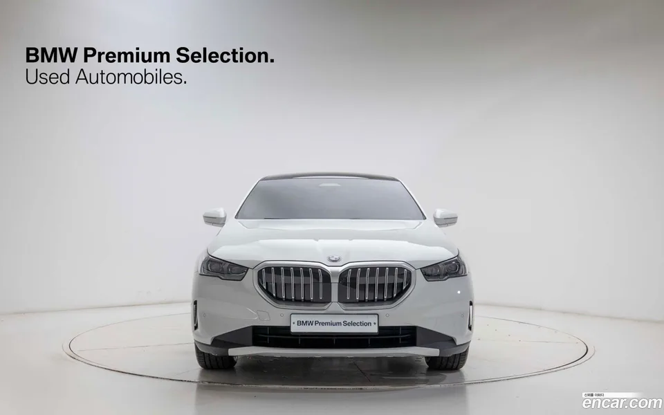 BMW 5 Series 520i 2025 — миниатюра 3