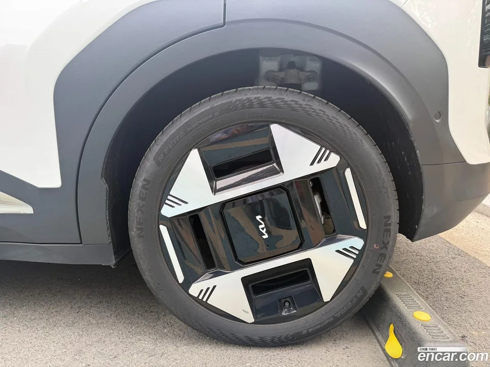 Kia EV3 2WD 2024 — миниатюра 5