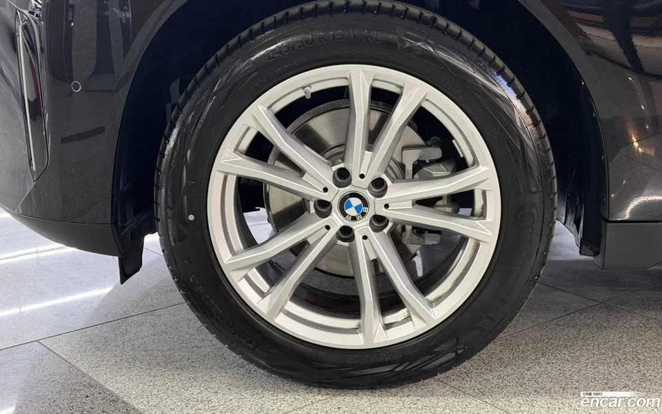 BMW X3 xDrive 20 2025 — миниатюра 2