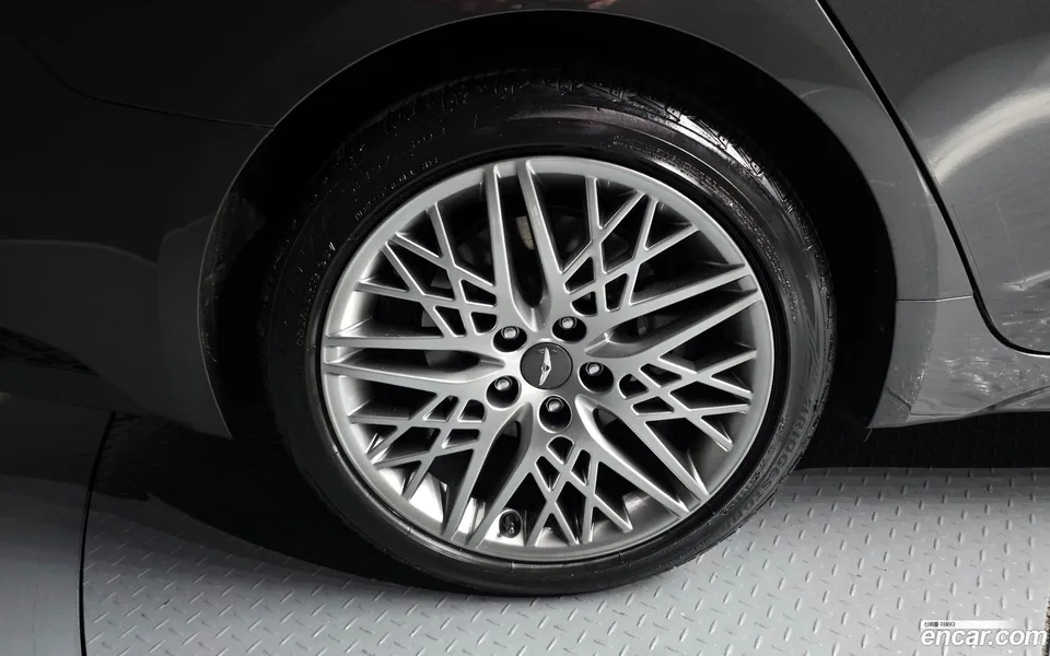 Genesis G70 2.0T 4WD 2022 — миниатюра 2