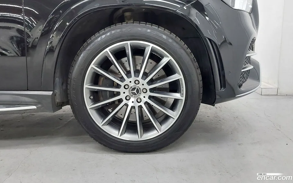 Mercedes-Benz GLE-Class GLE400d 4MATIC 2023 — миниатюра 2