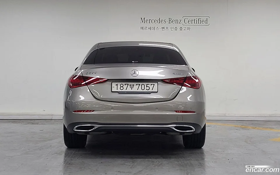 Mercedes-Benz C-Class C300 4MATIC 2023 — миниатюра 4