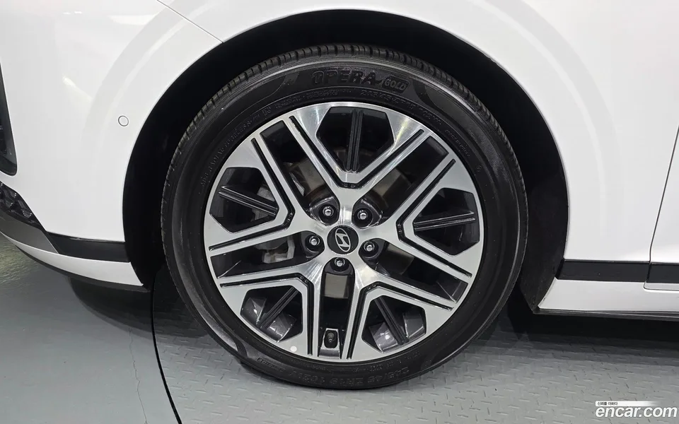Hyundai Grandeur 2.5 2WD 2024 — миниатюра 2