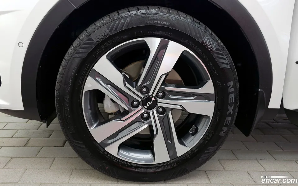 Kia Sorento HEV 1.6 2WD 2023 — миниатюра 5