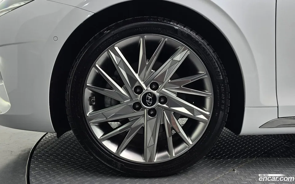 Hyundai Grandeur IG 3.3 2022 — миниатюра 2