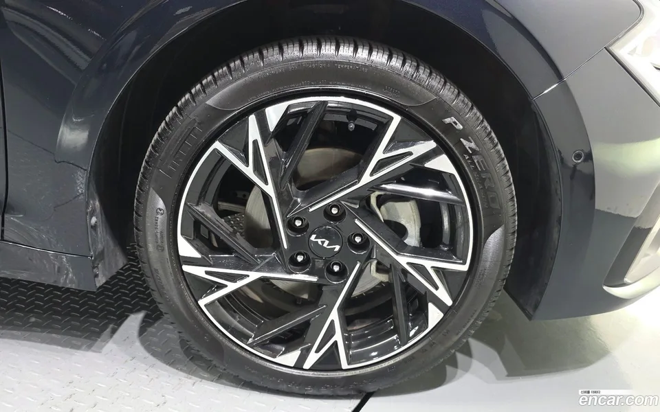 Kia K5 Hybrid 2024 — миниатюра 5