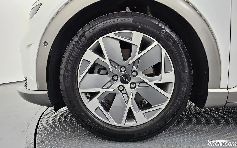 Genesis GV60 2022 — миниатюра 2