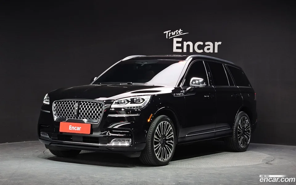 Lincoln Aviator 3.0 AWD 2022 — фото 1, купить с доставкой в Москву