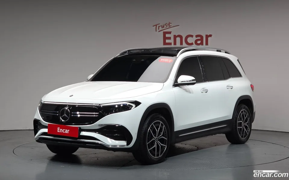 Mercedes-Benz EQB EQB300 4MATIC AMG 2023 — фото 1, купить с доставкой в Москву