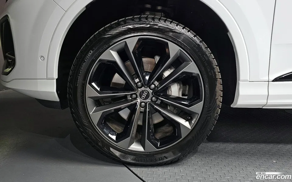 Audi Q7 (4M) 55 TFSI 2025 — миниатюра 2