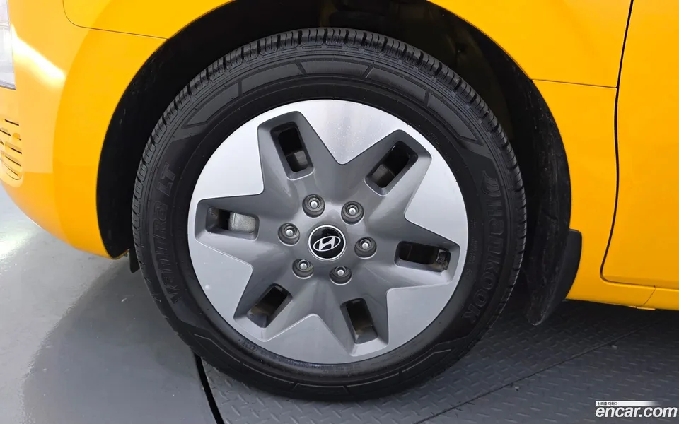 Hyundai Staria L3.5 2025 — миниатюра 2