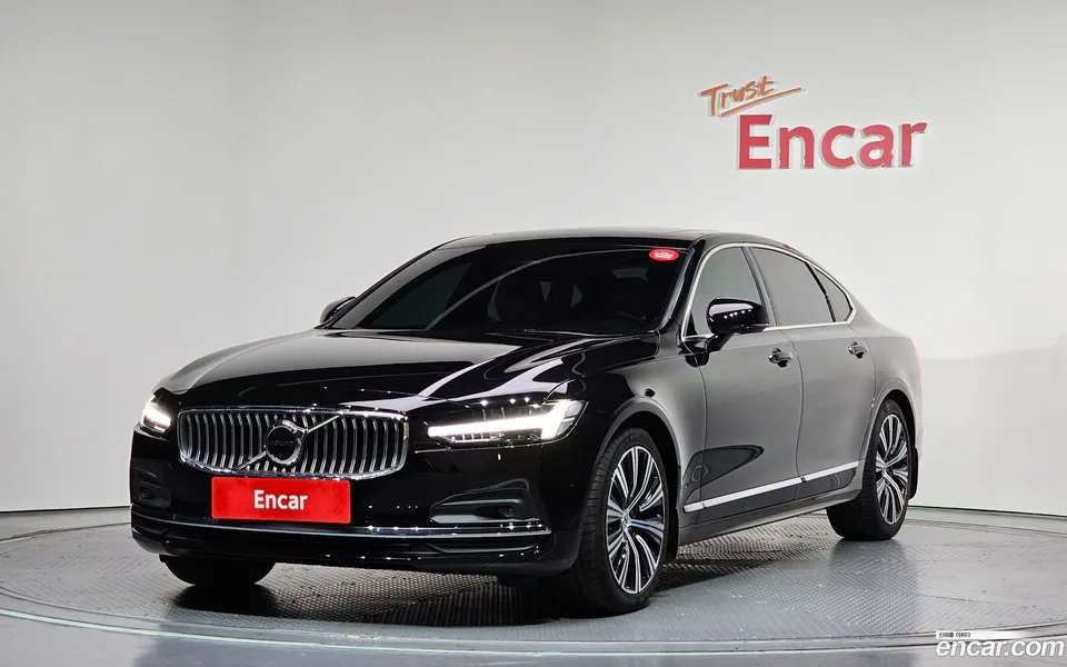Volvo S90 B5 2023 — фото 1, купить с доставкой в Москву