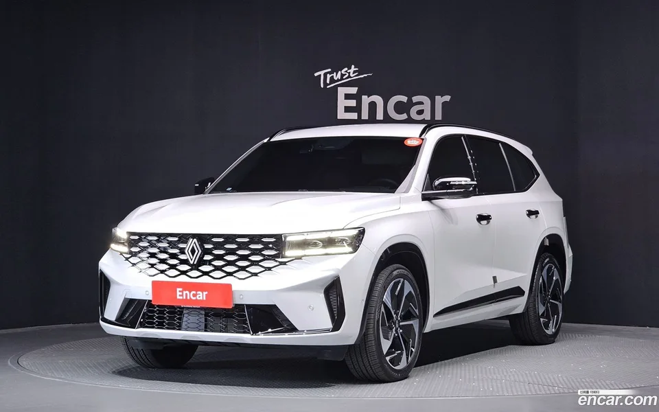 Renault Samsung Grand Koleos 1.5 E-TECH 2WD 2025 — фото 1, купить с доставкой в Москву