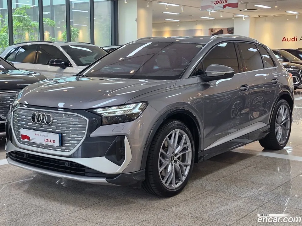 Audi Q4 e-tron 45 2024 — фото 1, купить с доставкой в Москву