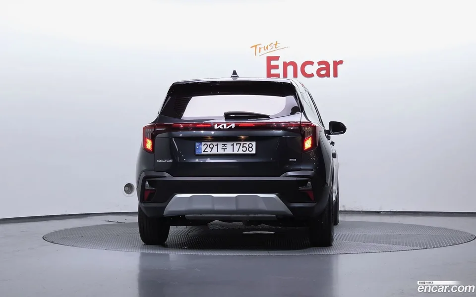Kia Seltos 1.6 4WD 2024 — миниатюра 4