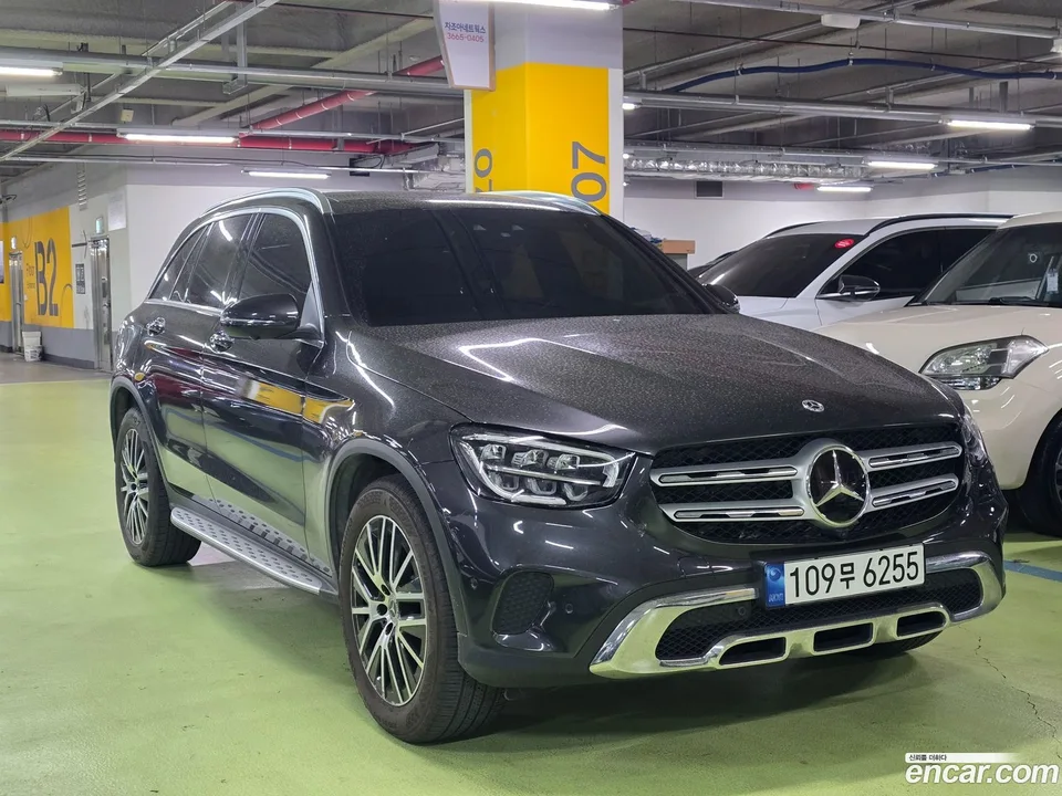 Mercedes-Benz GLC-Class GLC220 d 4MATIC 2022 — фото 1, купить с доставкой в Москву