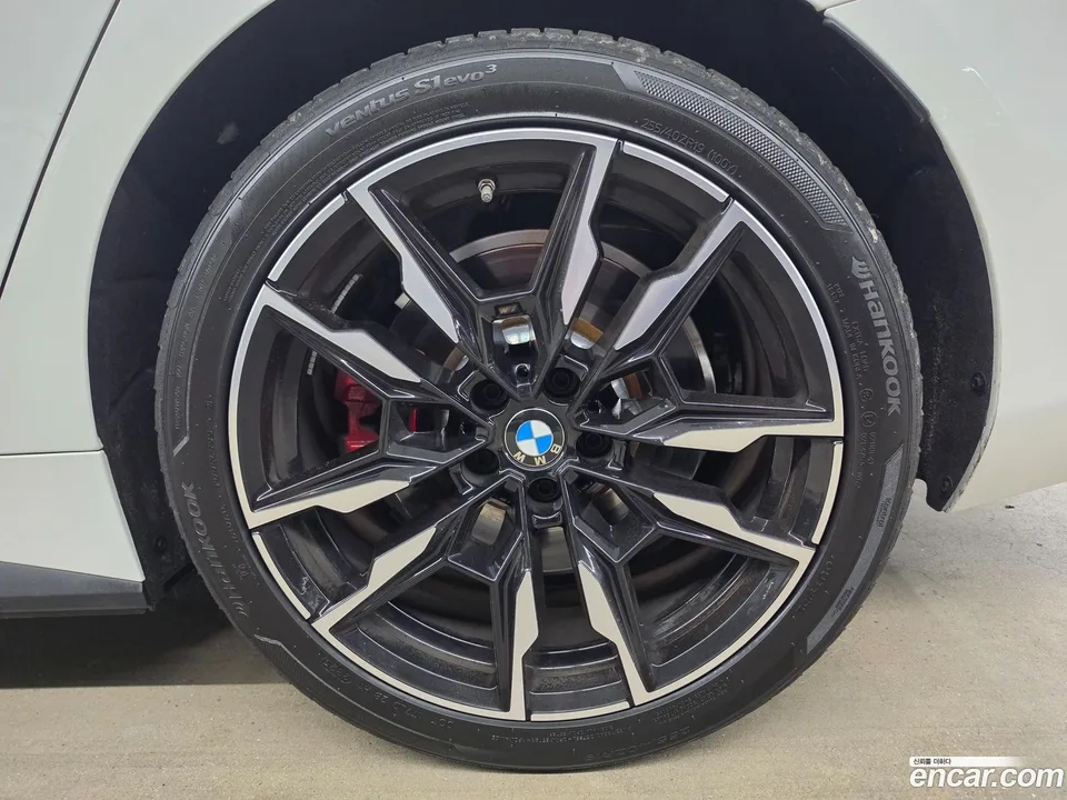 BMW i4 M50 2025 — миниатюра 5
