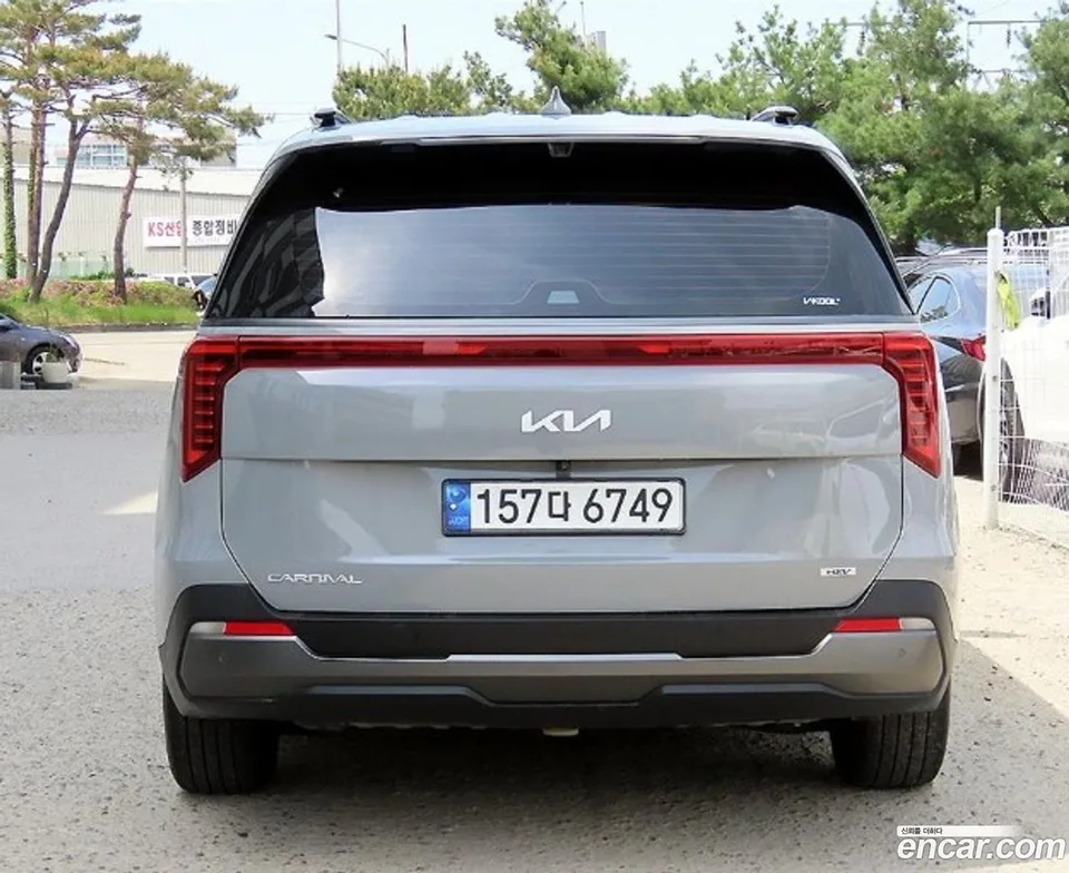 Kia Carnival HEV 9 2024 — миниатюра 3