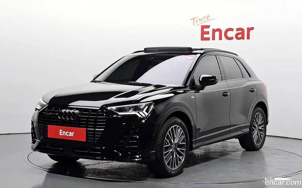 Audi Q3 40 TFSI 2025 — фото 1, купить с доставкой в Москву