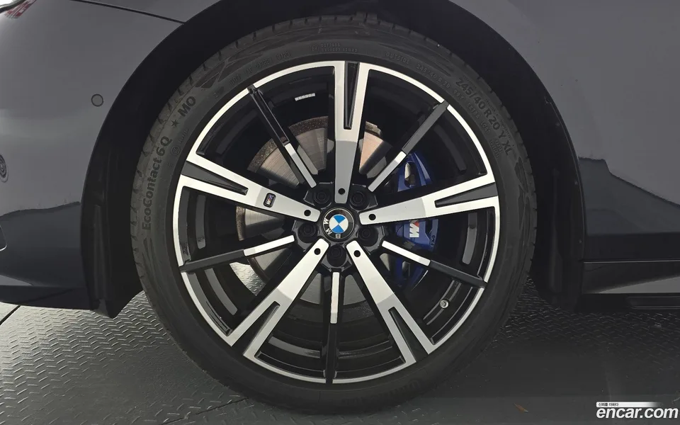 BMW 5 Series 530i xDrive M 2023 — миниатюра 2