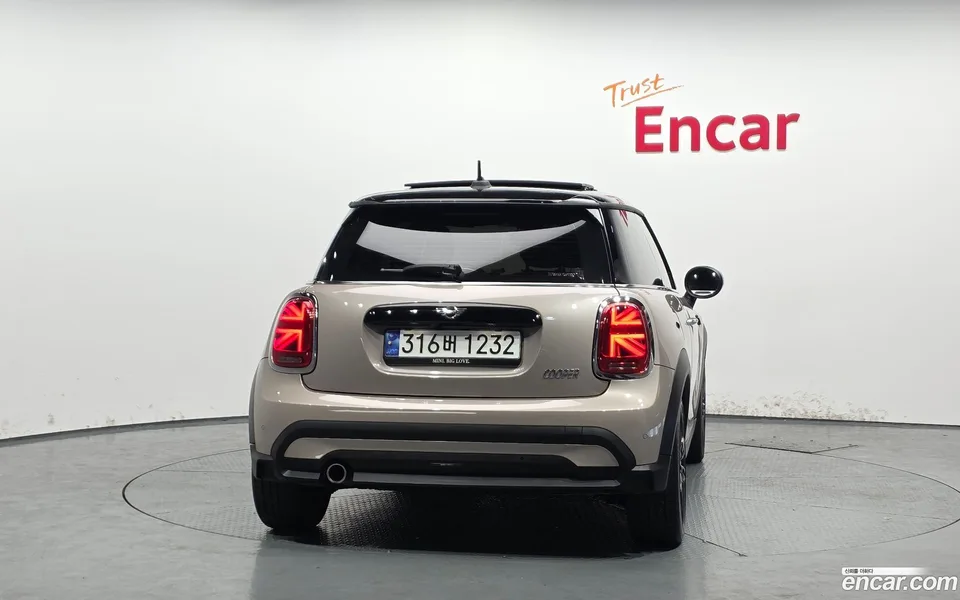 MINI Cooper 2023 — миниатюра 4