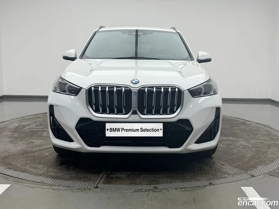 BMW X1 xDrive 20i M 2025 — миниатюра 3