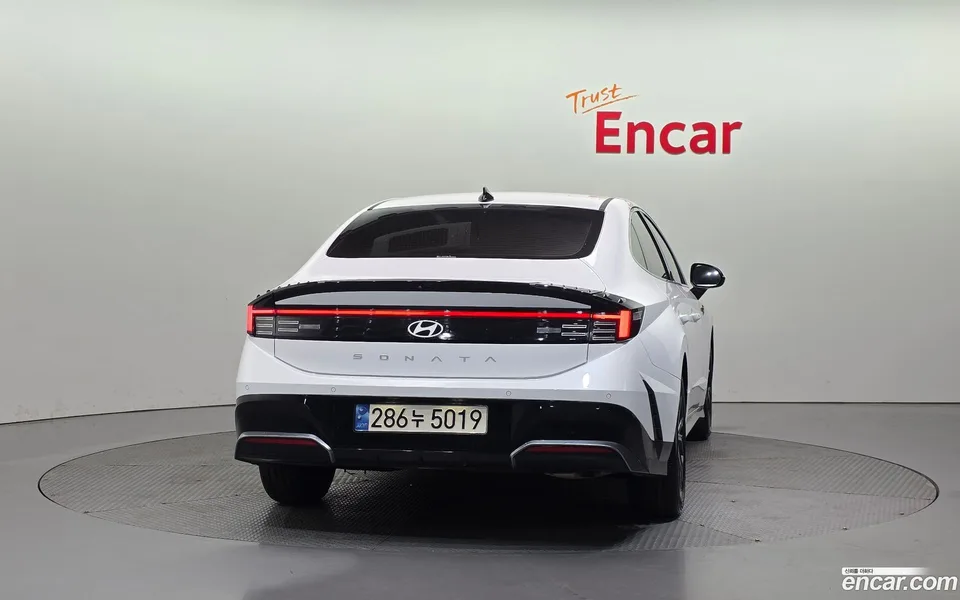 Hyundai Sonata The Edge 2.0 2024 — миниатюра 4