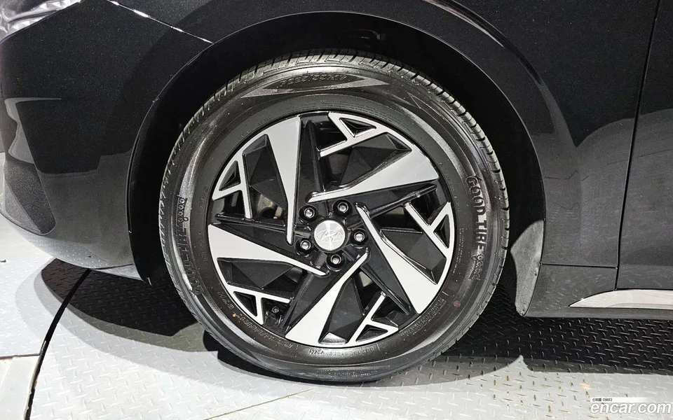 Hyundai Grandeur IG Hybrid 2022 — миниатюра 2