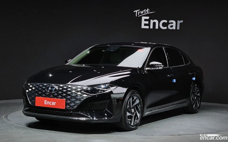 Hyundai Grandeur IG Hybrid 2022 — фото 1, купить с доставкой в Москву