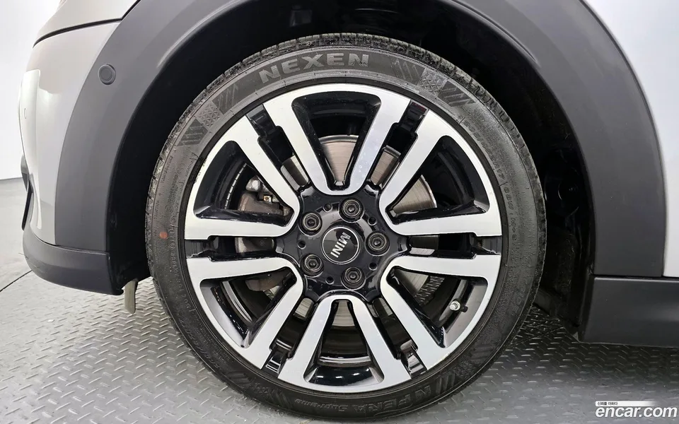 MINI Cooper S Convertible 2023 — миниатюра 2