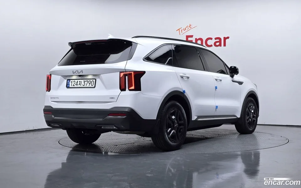 Kia Sorento HEV 1.6 2WD 2023 — миниатюра 2