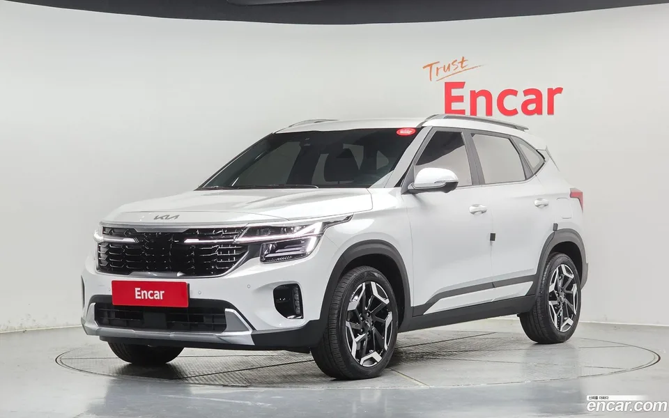 Kia Seltos 1.6 2WD 2025 — фото 1, купить с доставкой в Москву