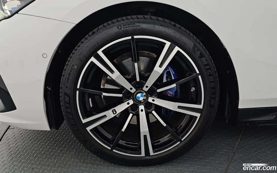 BMW 5 Series 530i xDrive M 2024 — миниатюра 5