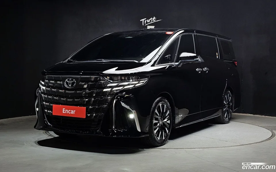 Toyota Alphard 2.5 HEV AWD 2025 — фото 1, купить с доставкой в Москву