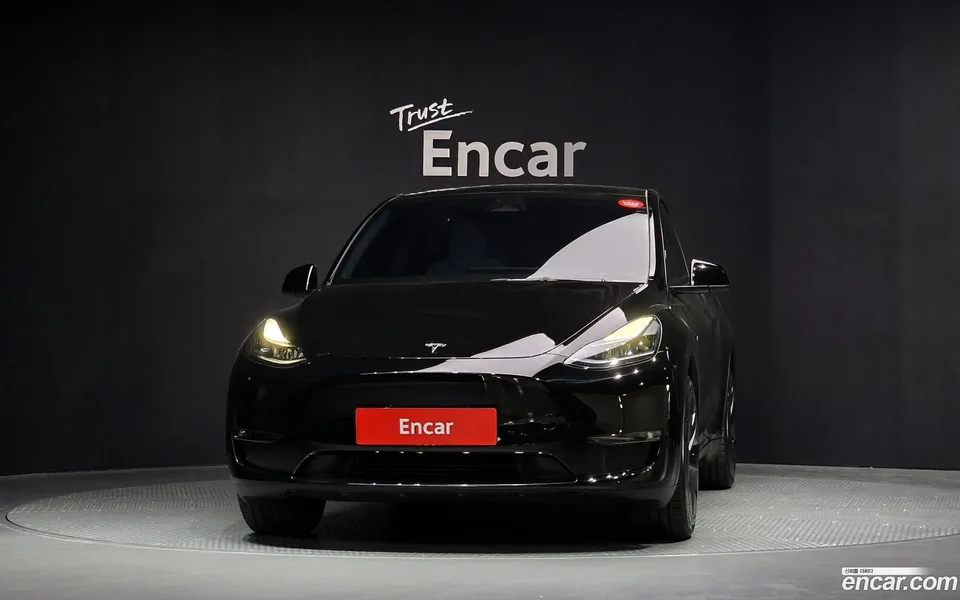 Tesla Model Y AWD 2024 — миниатюра 3