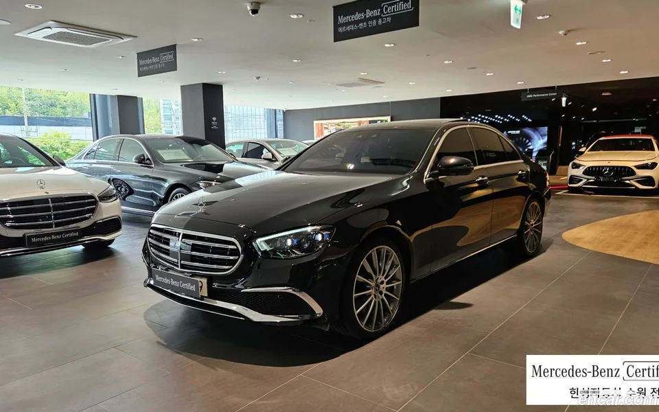 Mercedes-Benz E-Class E450 4MATIC 2023 — фото 1, купить с доставкой в Москву