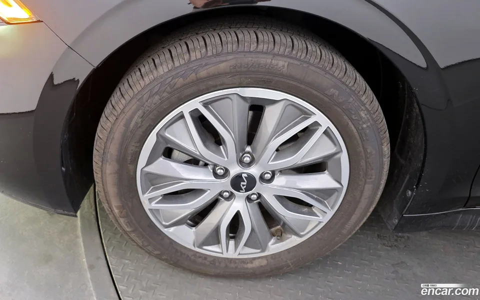 Kia K5 Hybrid 2023 — миниатюра 5