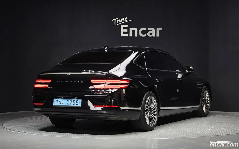 Genesis Electrified G80 e-AWD 2022 — миниатюра 2